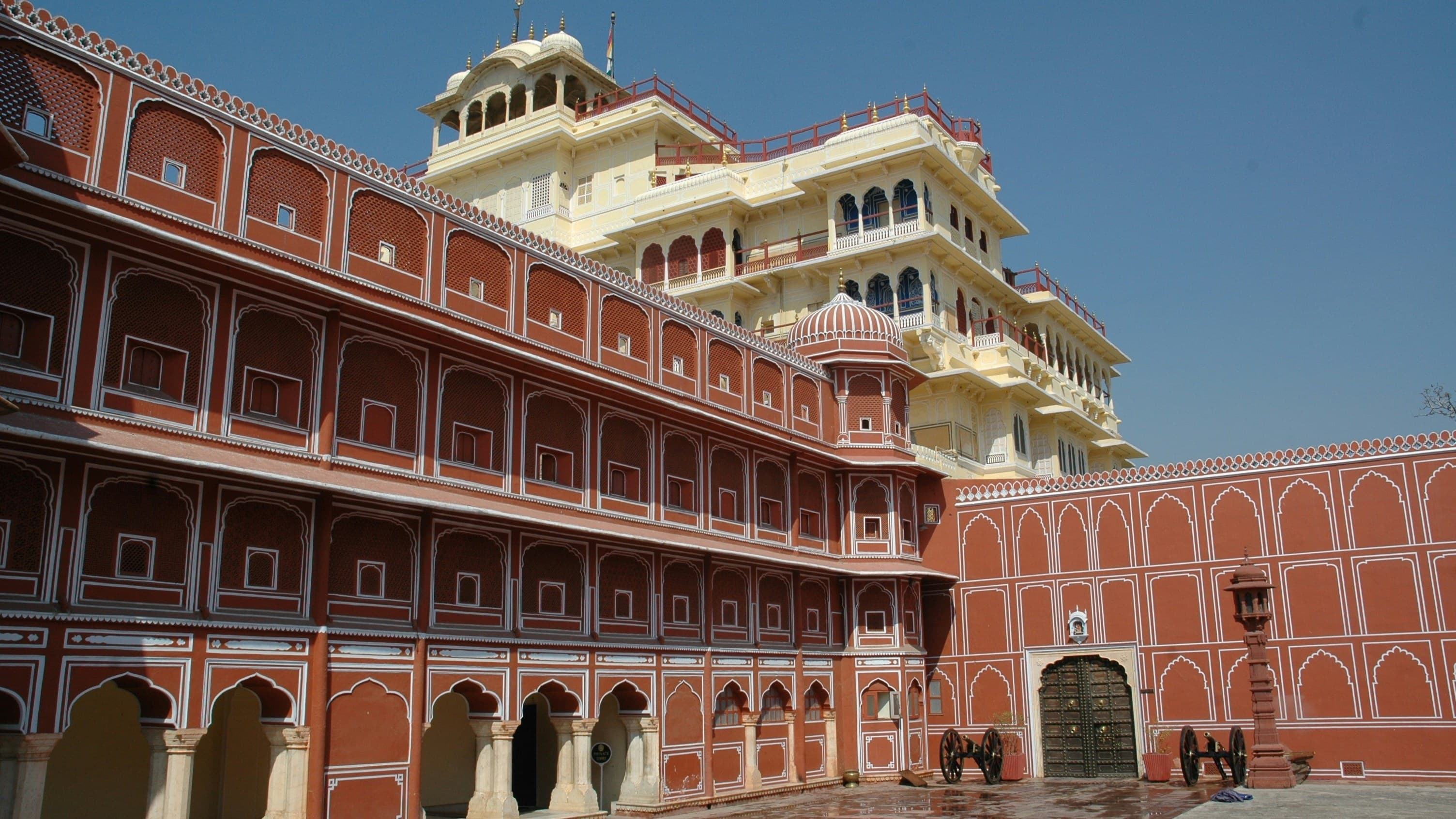 Lux India Tours — private journeys across India