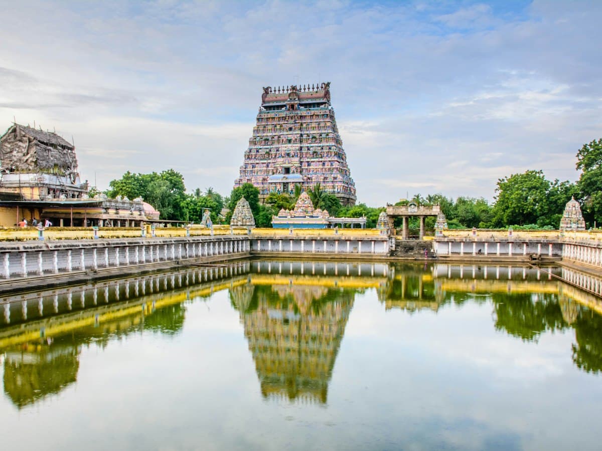 The tank and towered halls of the Nataraja temple at Chidambaram in the Kaveri delta.