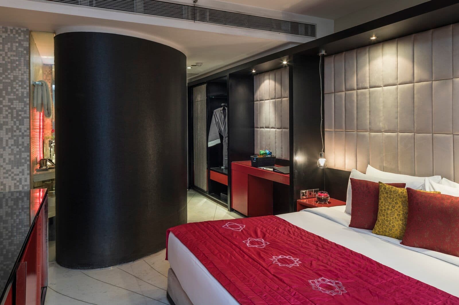 Luxury Premium Room at The Park Kolkata with bed and seating area