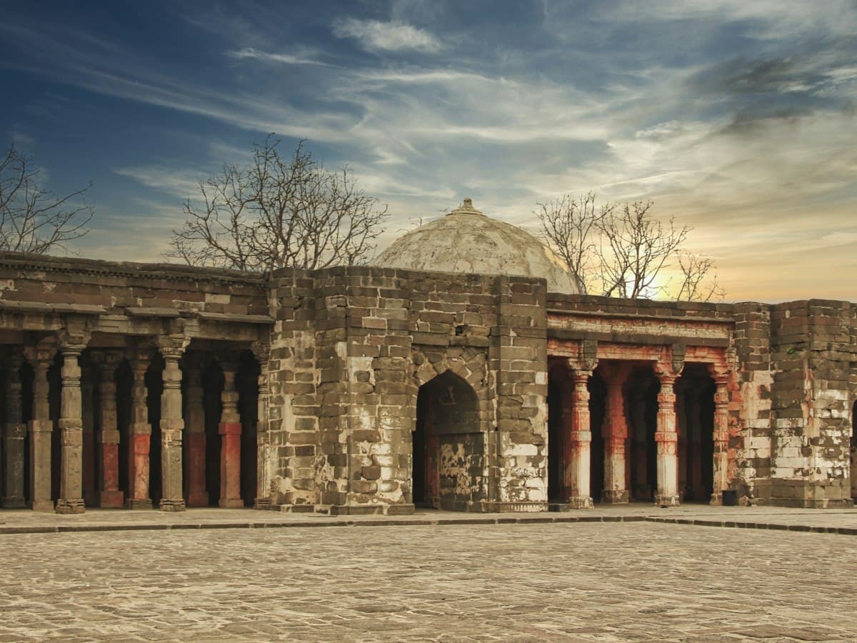 Old mosque courtyard inside the Daulatabad Fort complex near Aurangabad